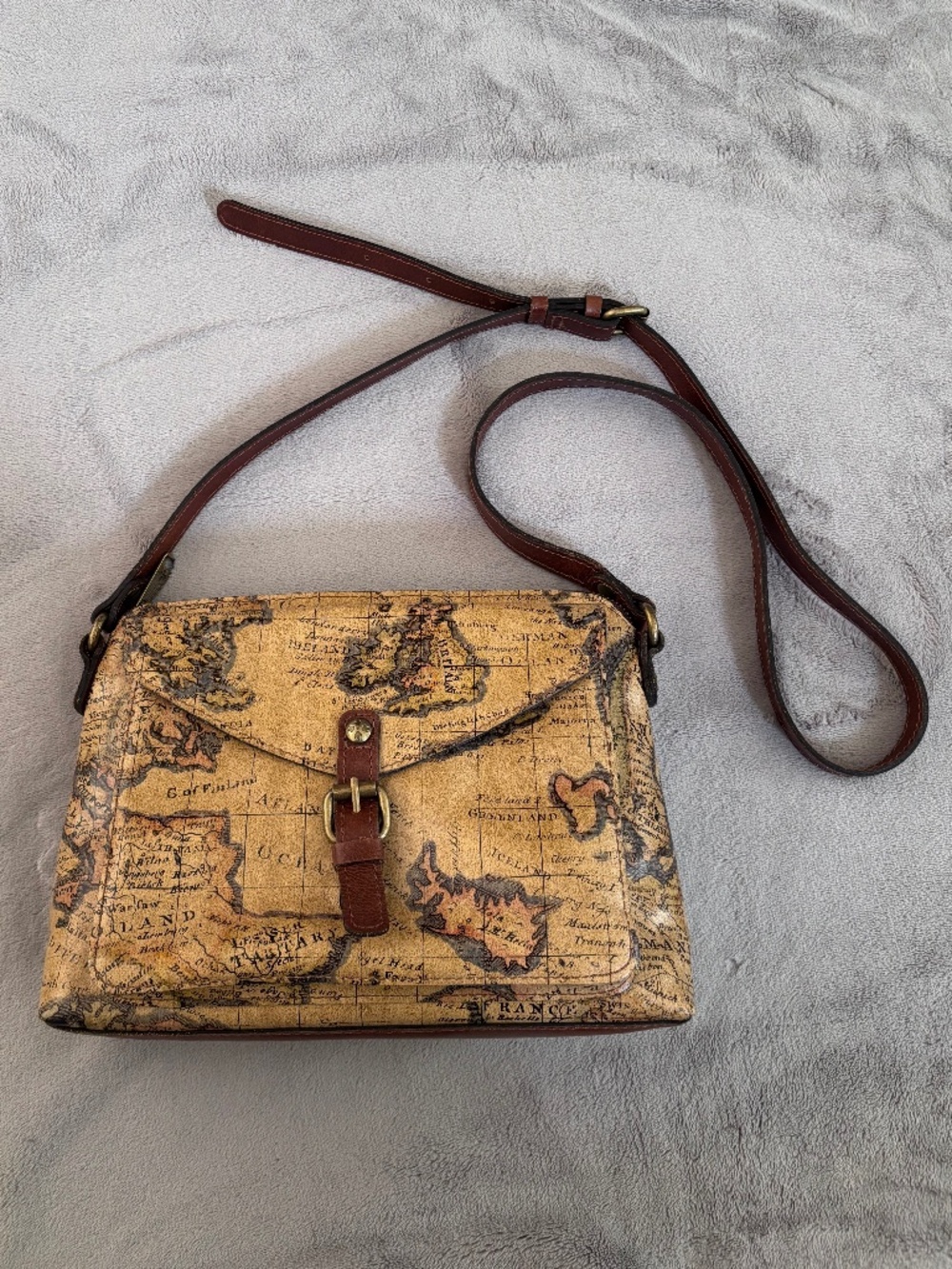Patricia Nash Avellino European Map Print Leather Shoulder Bag Purse w/ defects